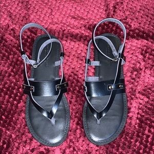 American Eagle Sandals